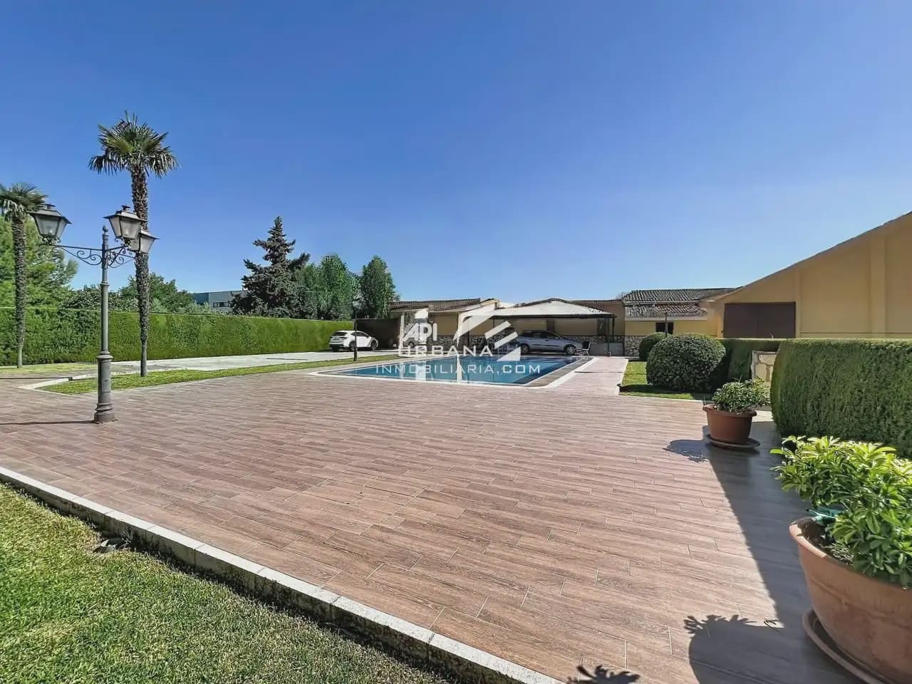 4 Zimmer Villa zu verkaufen in Lucena mit Pool - 395.000 € (Ref: 9963644)