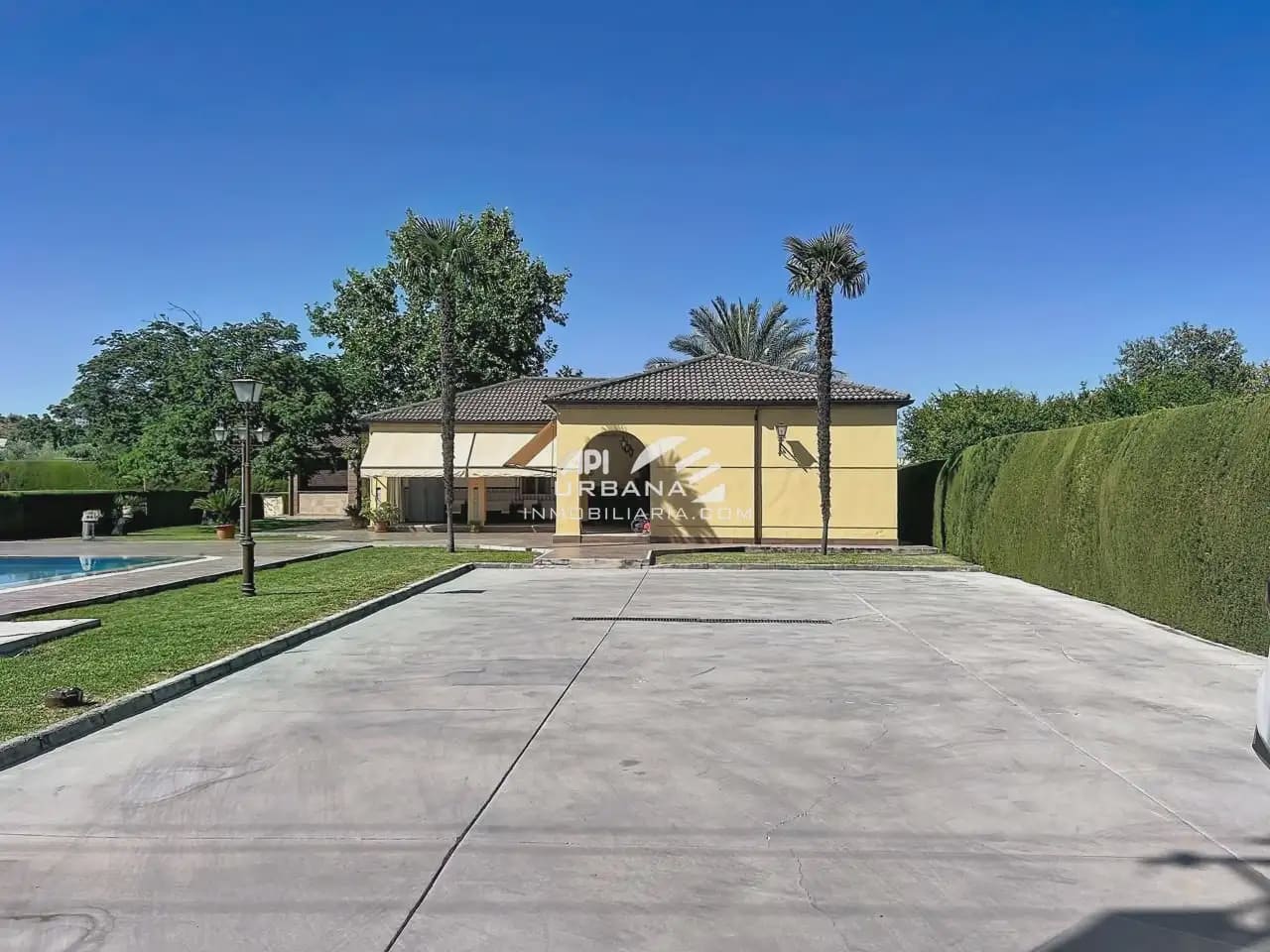 4 Zimmer Villa zu verkaufen in Lucena mit Pool - 395.000 € (Ref: 9963644)