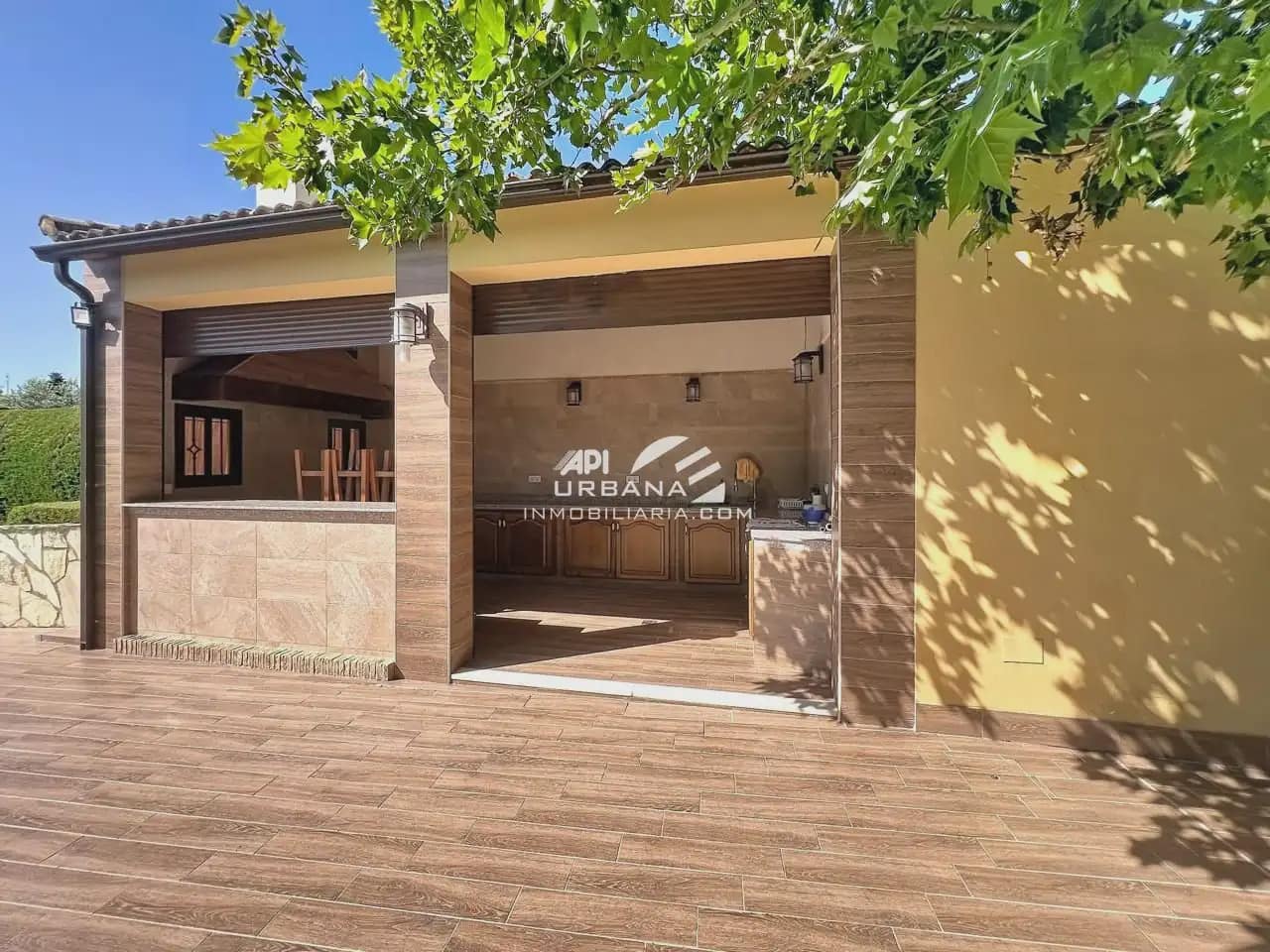 4 Zimmer Villa zu verkaufen in Lucena mit Pool - 395.000 € (Ref: 9963644)