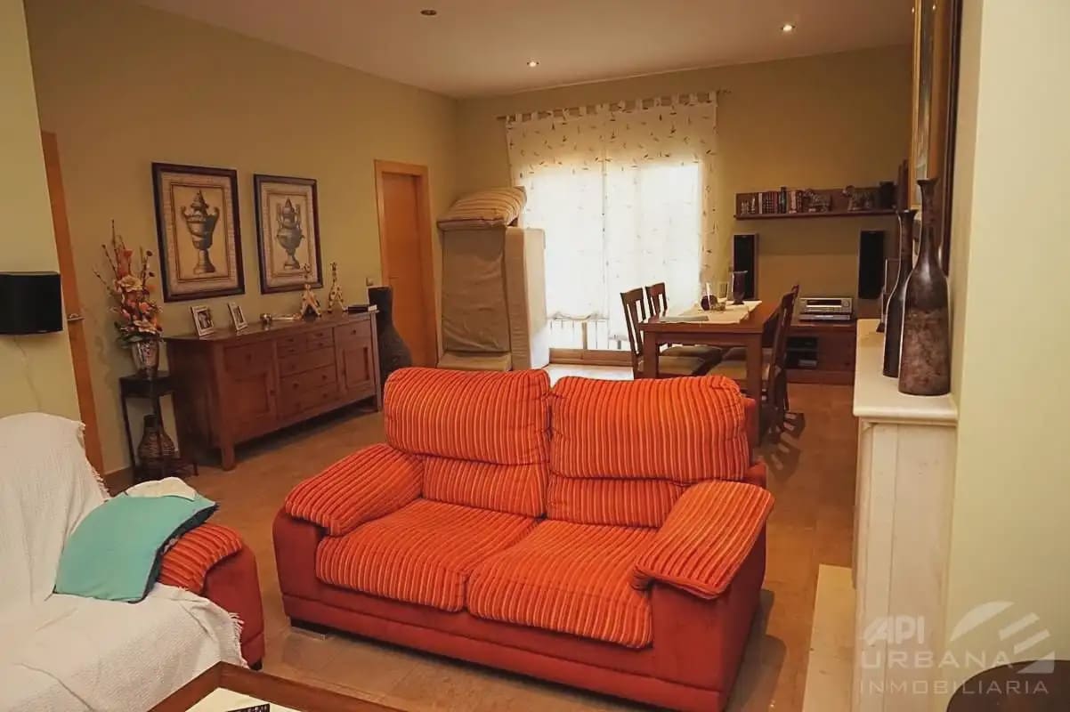 5 bedroom Villa for sale in Lucena with pool - € 550,000 (Ref: 9963645)