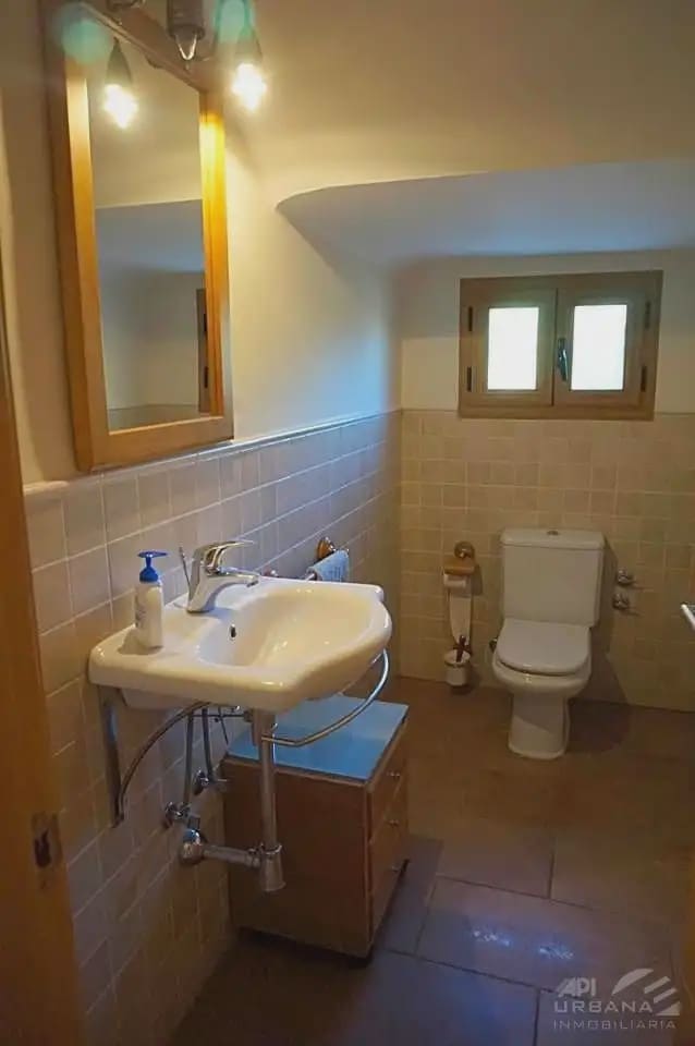 5 bedroom Villa for sale in Lucena with pool - € 550,000 (Ref: 9963645)