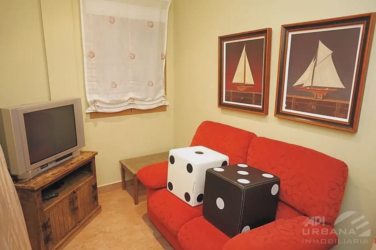 5 bedroom Villa for sale in Lucena with pool - € 550,000 (Ref: 9963645)
