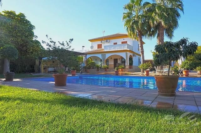 5 bedroom Villa for sale in Lucena with pool - € 550,000 (Ref: 9963645)