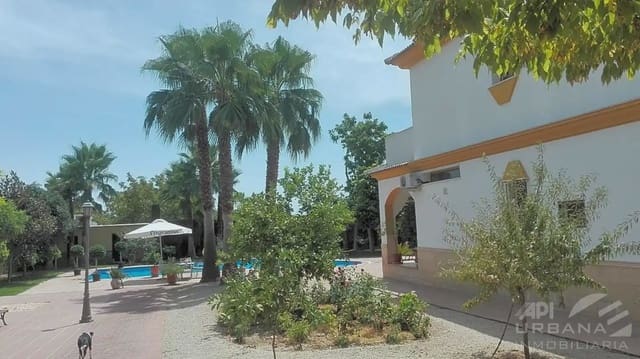 5 bedroom Villa for sale in Lucena with pool - € 550,000 (Ref: 9963645)