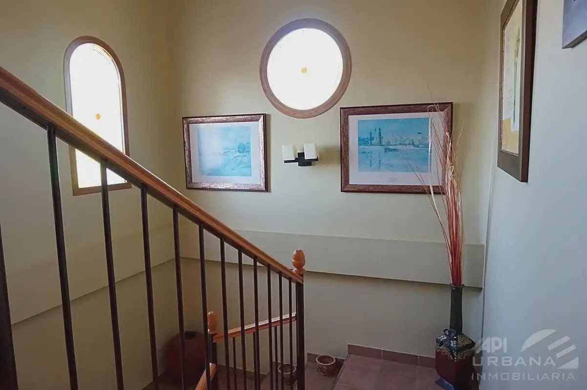 5 bedroom Villa for sale in Lucena with pool - € 550,000 (Ref: 9963645)