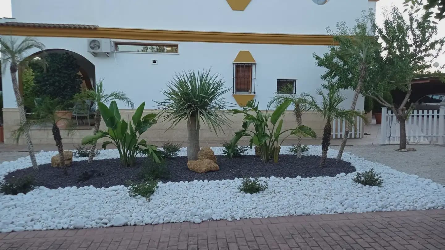 5 bedroom Villa for sale in Lucena with pool - € 550,000 (Ref: 9963645)