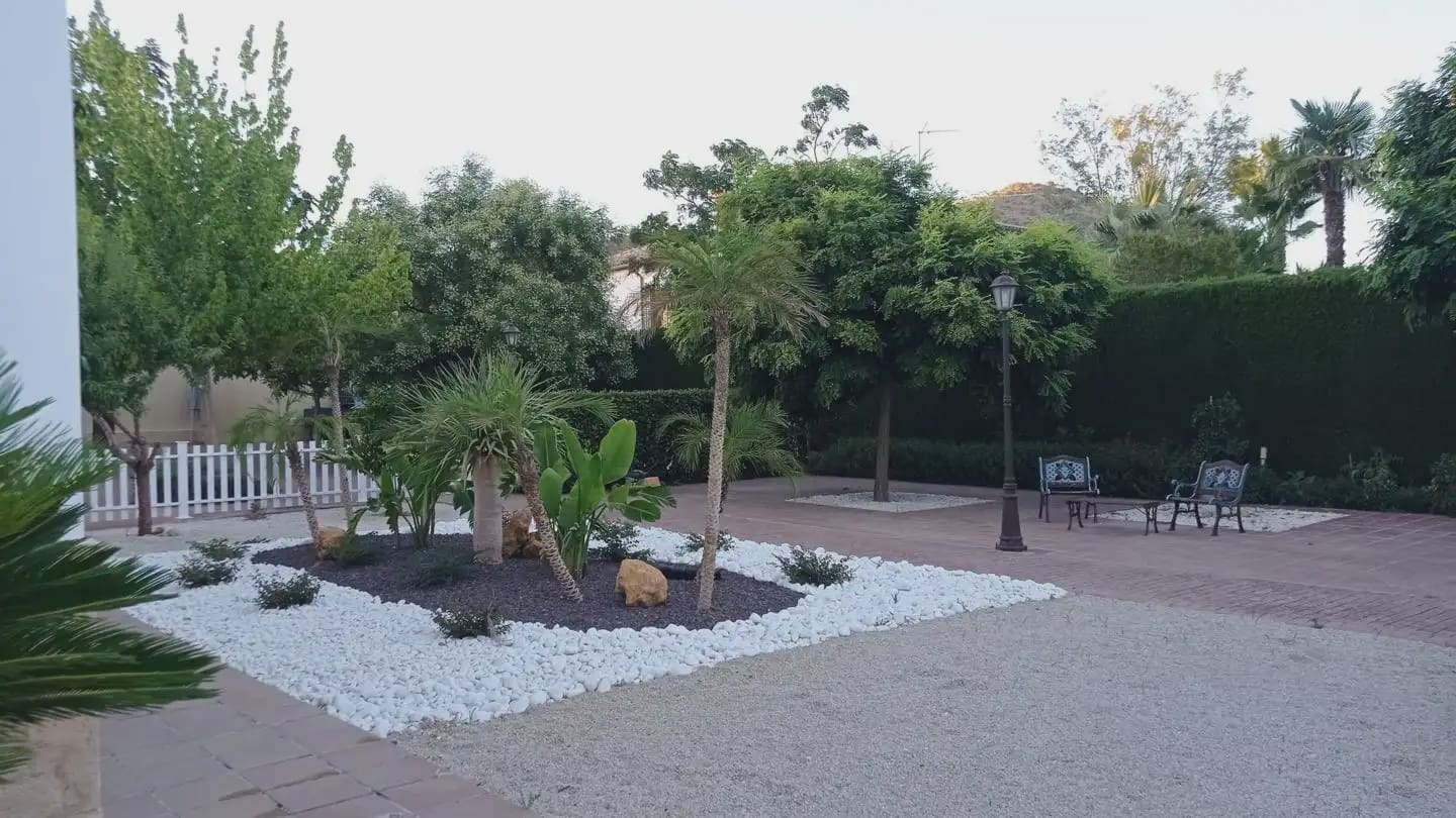 5 bedroom Villa for sale in Lucena with pool - € 550,000 (Ref: 9963645)