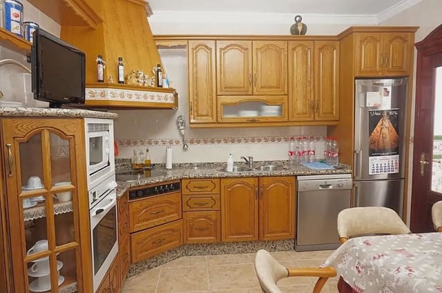 4 soveværelse Byhus til salg i Lucena - € 175.000 (Ref: 9963646)
