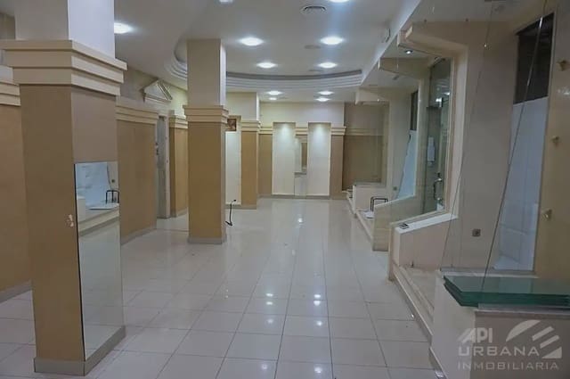 Erhverv til leje i Lucena - € 700 (Ref: 9963648)