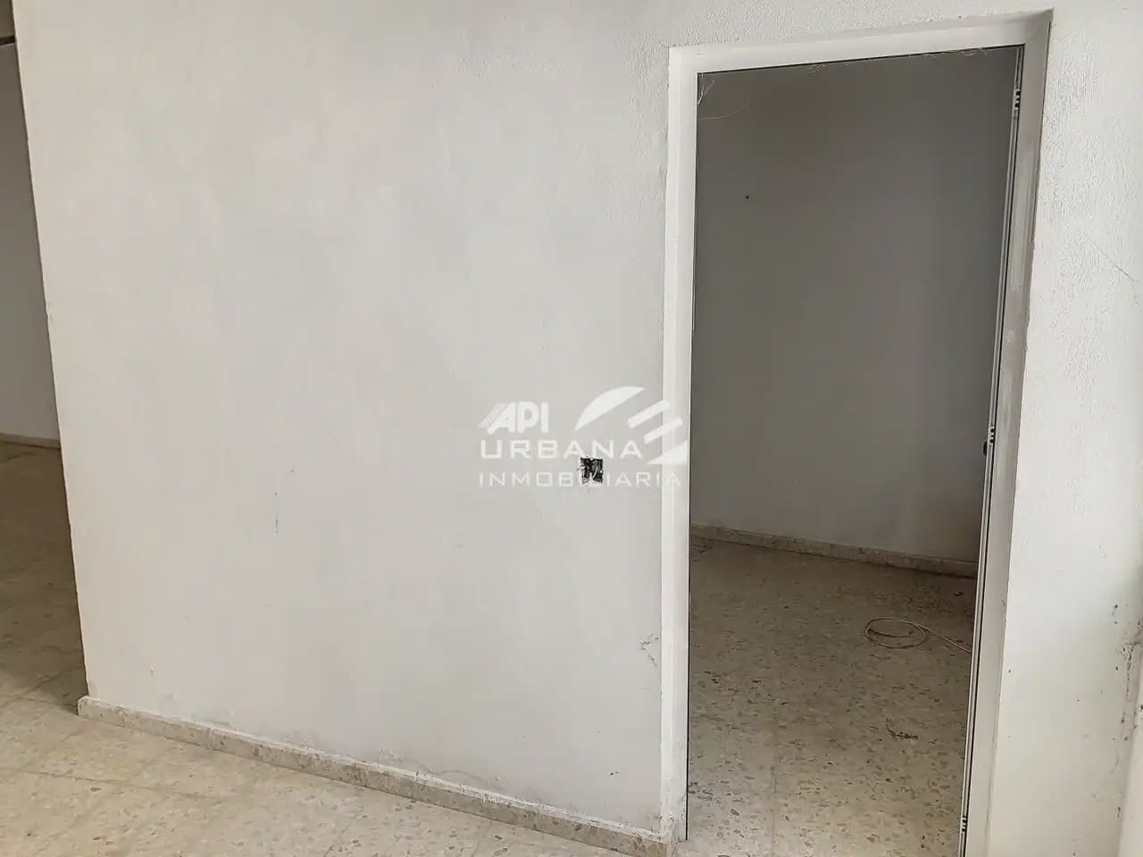 Comercial para venda em La Rambla - 140 000 € (Ref: 9963653)