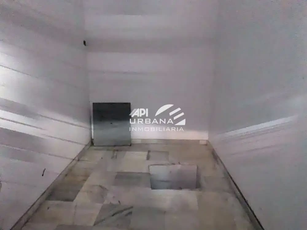 Comercial para venda em Lucena - 20 100 € (Ref: 9963655)
