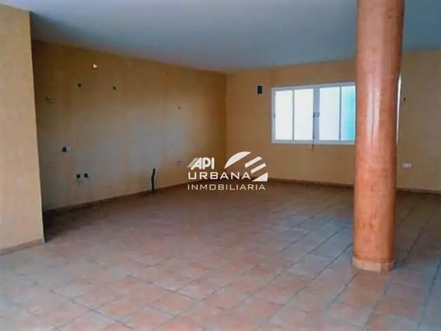 Commercieel te koop in Lucena - € 450.000 (Ref: 9963660)