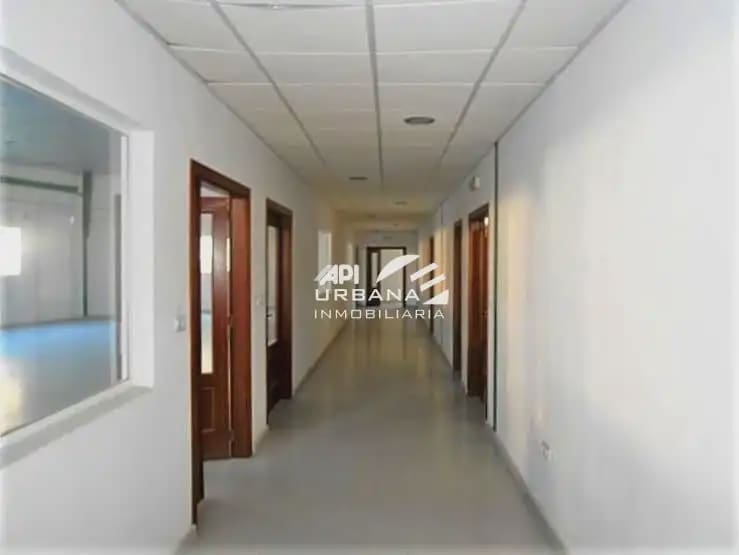 Komercyjne na sprzedaż w Lucena - 450 000 € (Ref: 9963660)