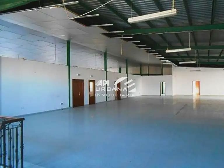 Komercyjne na sprzedaż w Lucena - 450 000 € (Ref: 9963660)