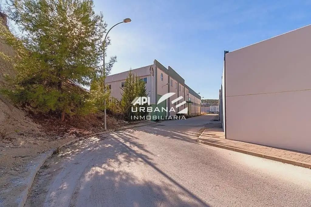 Komercyjne na sprzedaż w Lucena - 450 000 € (Ref: 9963660)
