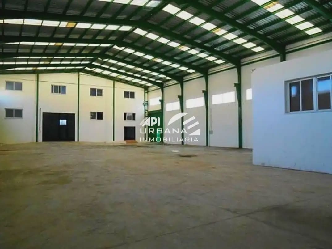Komercyjne na sprzedaż w Lucena - 450 000 € (Ref: 9963660)
