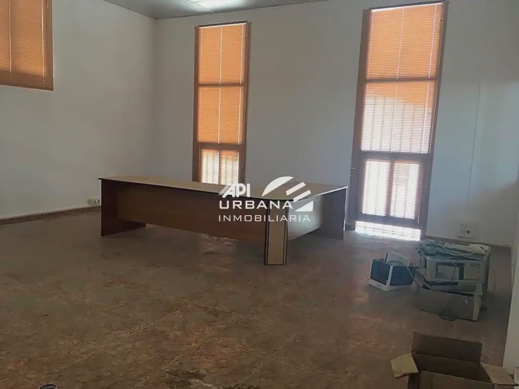 Comercial para arrendar em Lucena - 350 € (Ref: 9963669)