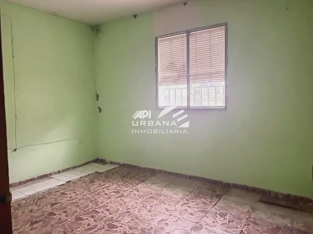 6 soveværelse Byhus til salg i Lucena - € 55.000 (Ref: 9963675)