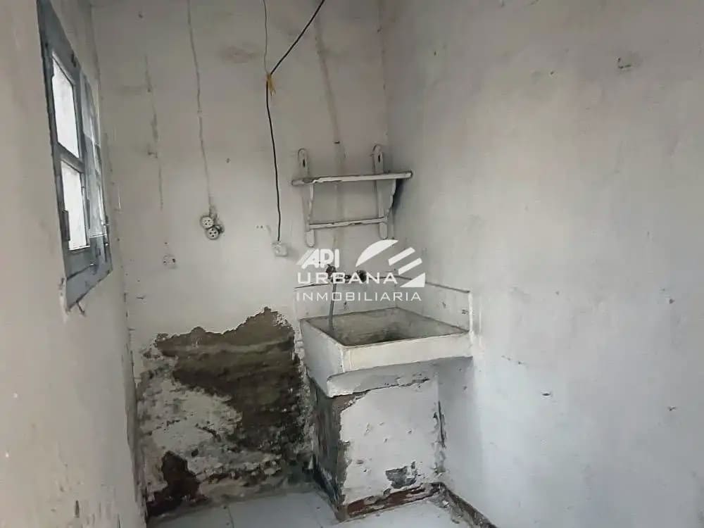 6 soveværelse Byhus til salg i Lucena - € 55.000 (Ref: 9963675)