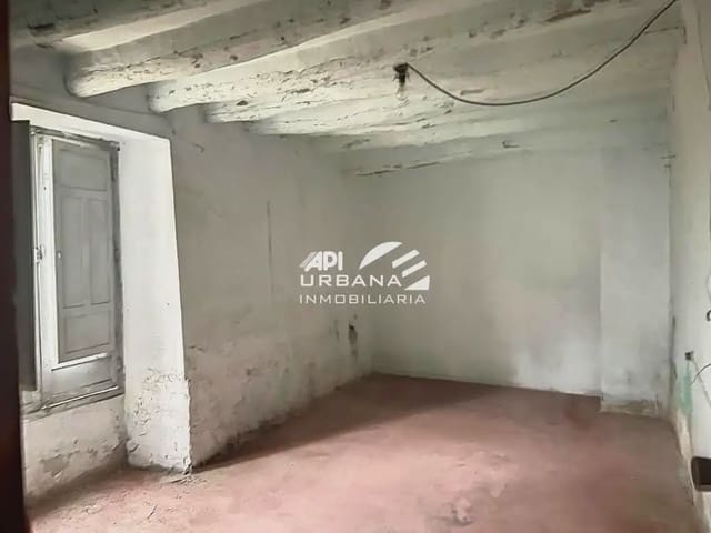6 soveværelse Byhus til salg i Lucena - € 55.000 (Ref: 9963675)
