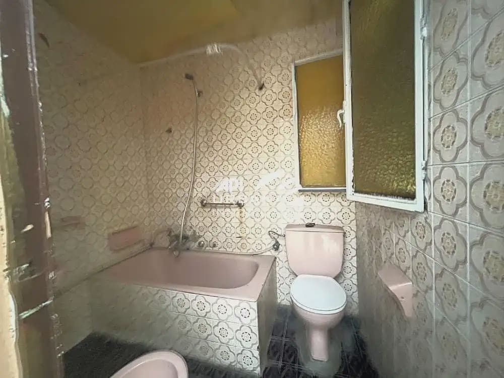 6 soveværelse Byhus til salg i Lucena - € 55.000 (Ref: 9963675)