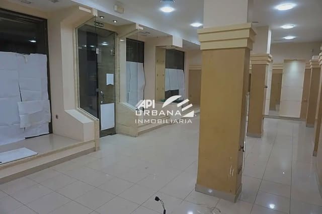 Commercieel te koop in Lucena - € 200.000 (Ref: 9963677)