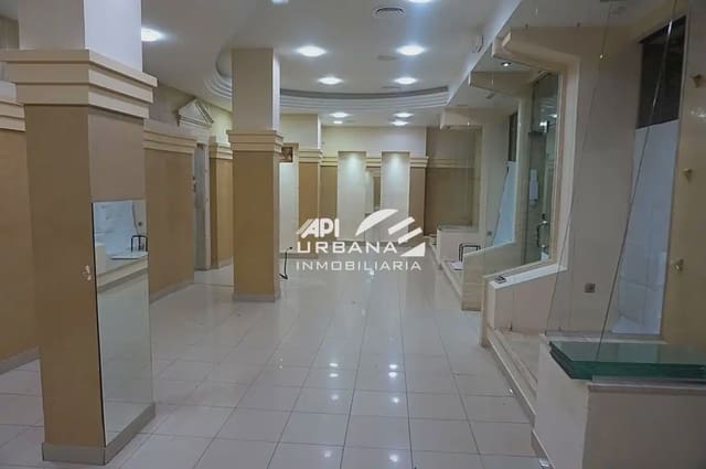 Commercieel te koop in Lucena - € 200.000 (Ref: 9963677)