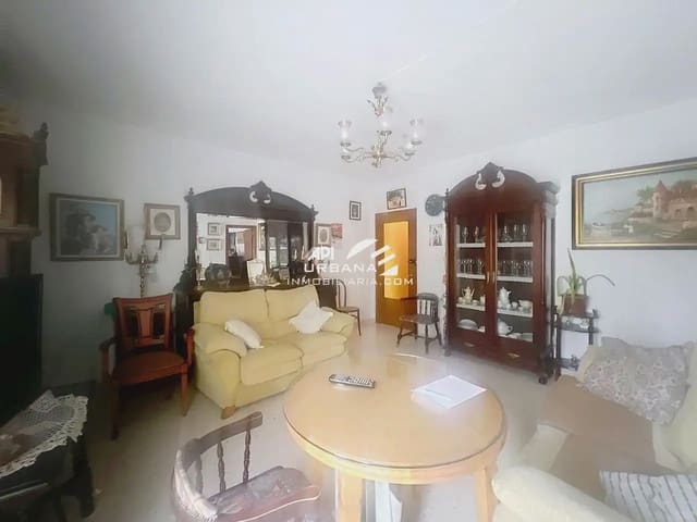Apartamento de 3 habitaciones en Lucena en venta - 150.000 € (Ref: 9963679)