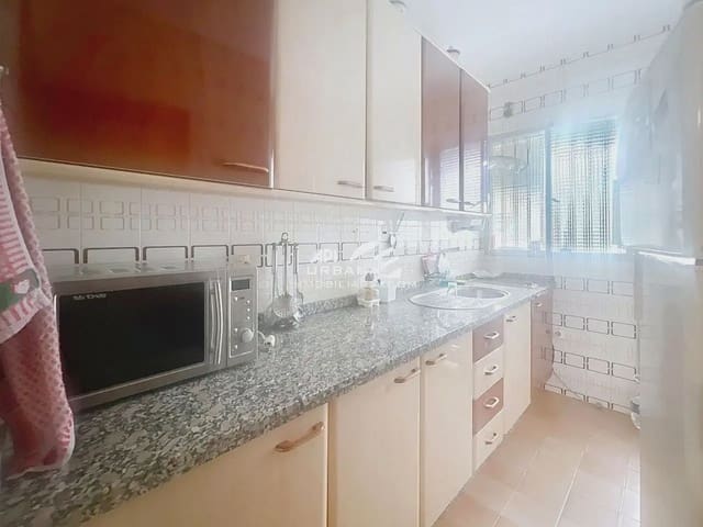 Apartamento de 3 habitaciones en Lucena en venta - 150.000 € (Ref: 9963679)