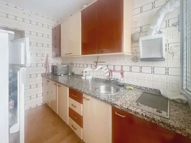 Apartamento de 3 habitaciones en Lucena en venta - 150.000 € (Ref: 9963679)