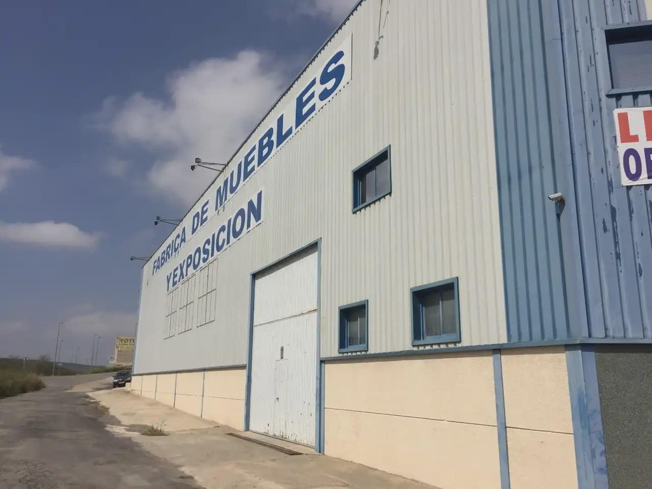 Local Commercial à vendre à Lucena - 575 000 € (Ref: 9963680)