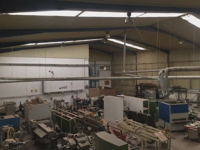 Commercieel te koop in Lucena - € 575.000 (Ref: 9963680)
