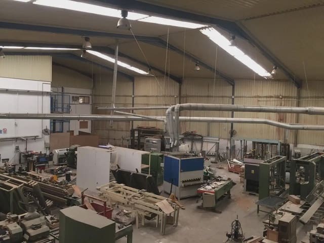 Commercieel te koop in Lucena - € 575.000 (Ref: 9963680)