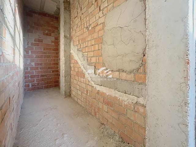 Kommersiell til leie i Lucena - € 150 (Ref: 9963681)