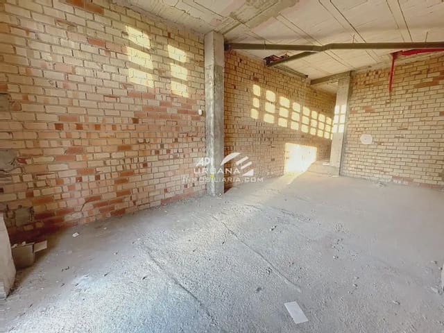 Kommersiell til leie i Lucena - € 150 (Ref: 9963681)