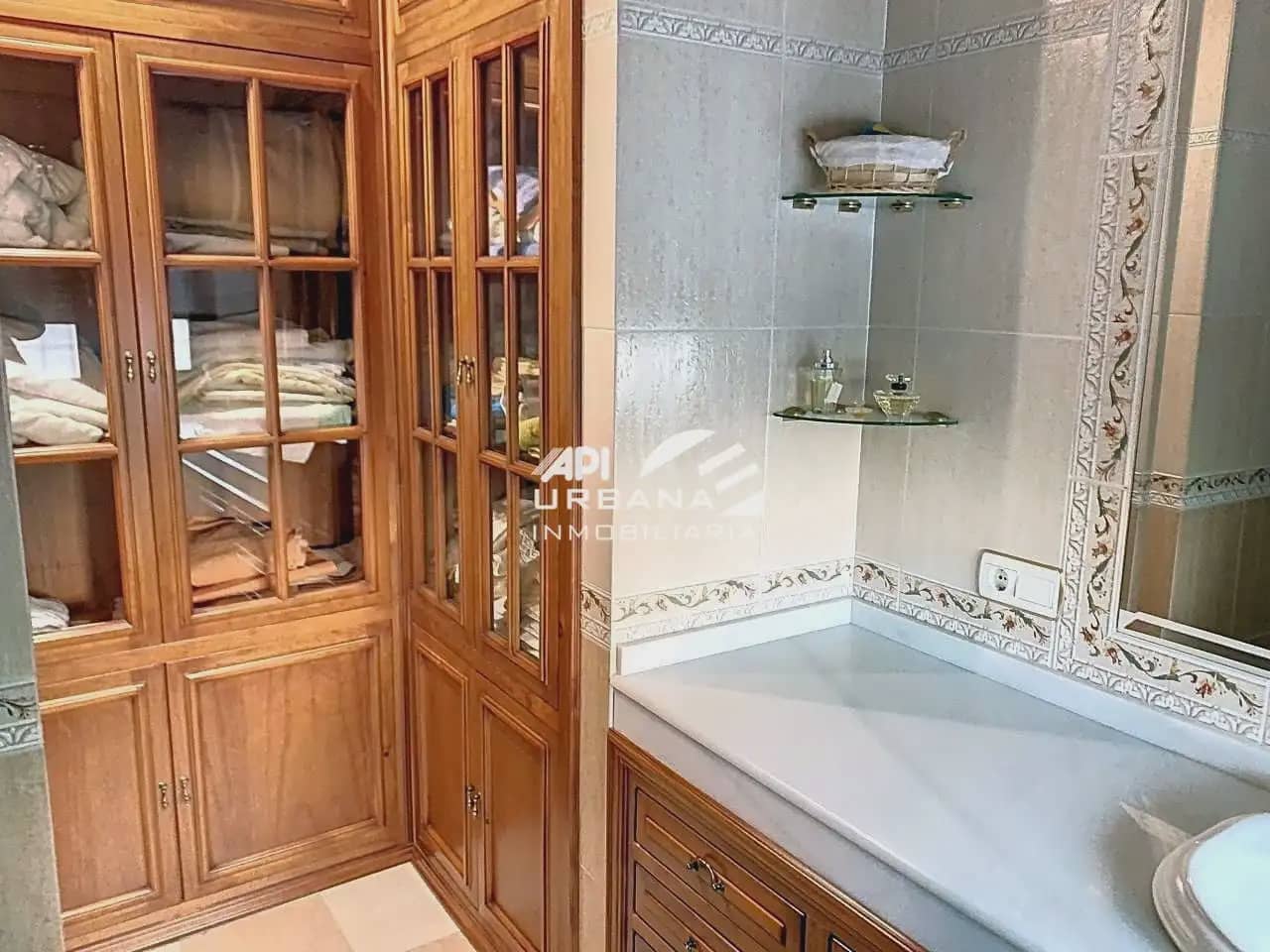 5 soveværelse Villa til salg i Lucena med swimmingpool - € 580.000 (Ref: 9963682)