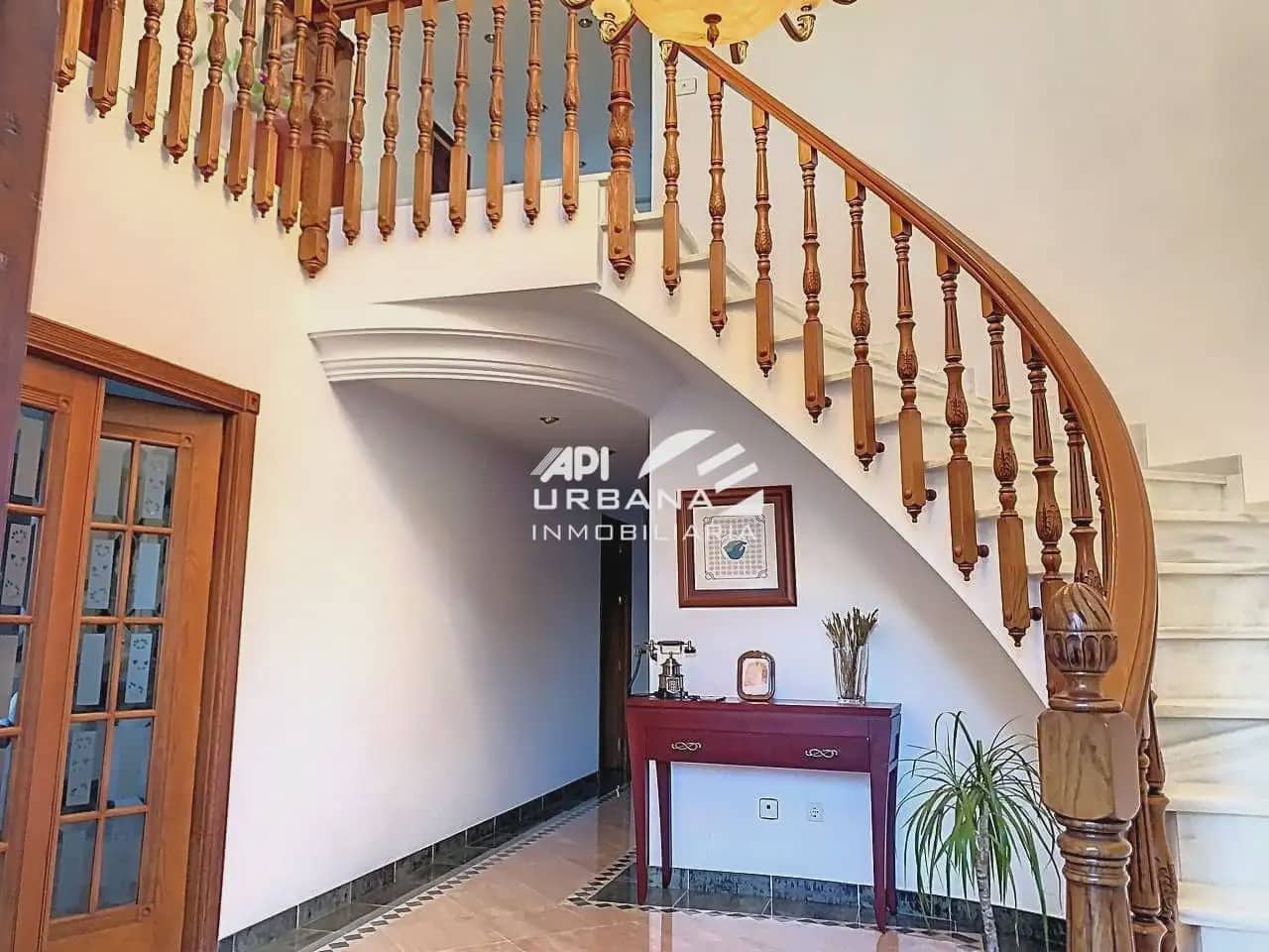 5 soveværelse Villa til salg i Lucena med swimmingpool - € 580.000 (Ref: 9963682)