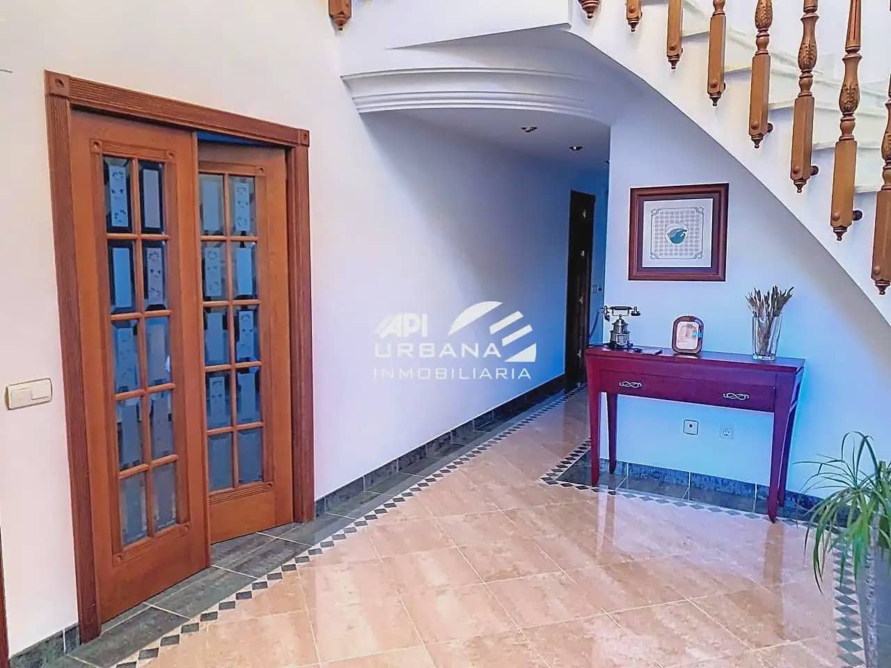 5 soveværelse Villa til salg i Lucena med swimmingpool - € 580.000 (Ref: 9963682)