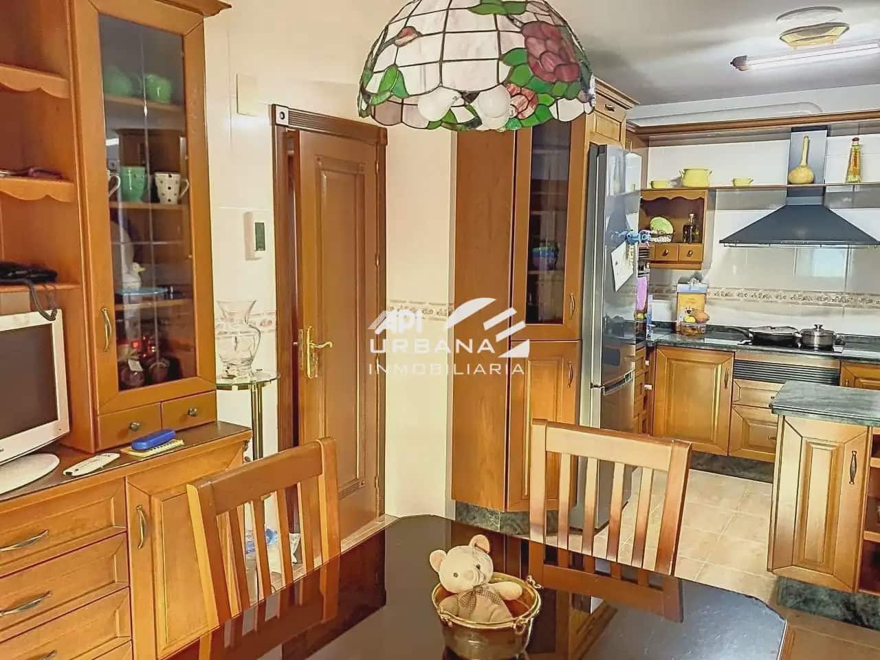 5 soveværelse Villa til salg i Lucena med swimmingpool - € 580.000 (Ref: 9963682)
