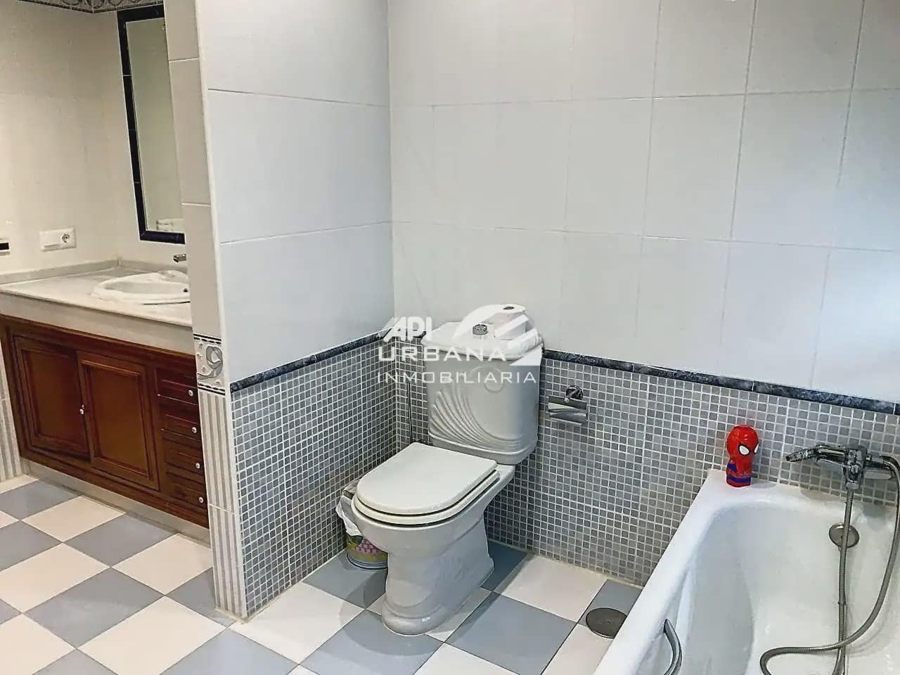 5 soveværelse Villa til salg i Lucena med swimmingpool - € 580.000 (Ref: 9963682)