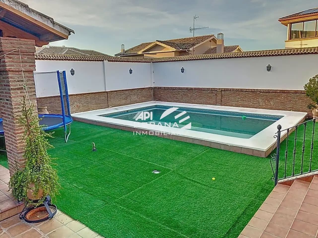 5 soveværelse Villa til salg i Lucena med swimmingpool - € 580.000 (Ref: 9963682)