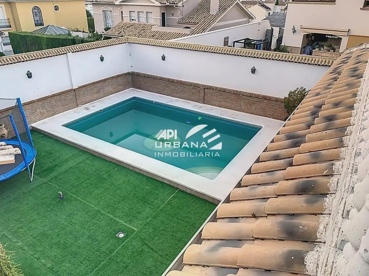 5 soveværelse Villa til salg i Lucena med swimmingpool - € 580.000 (Ref: 9963682)