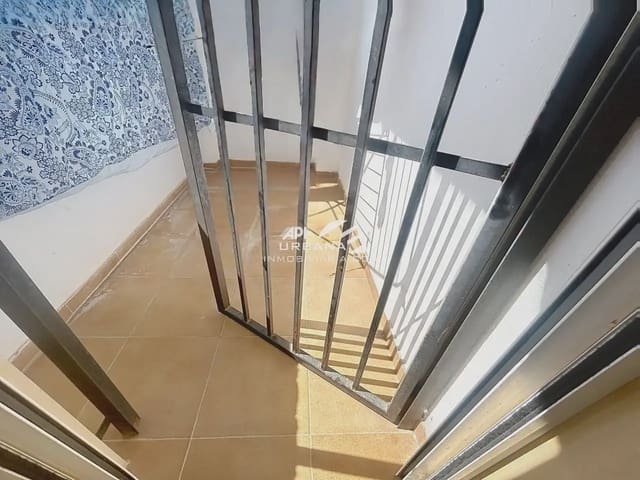 3 soveværelse Lejlighed til salg i Lucena med garage - € 130.000 (Ref: 9963684)