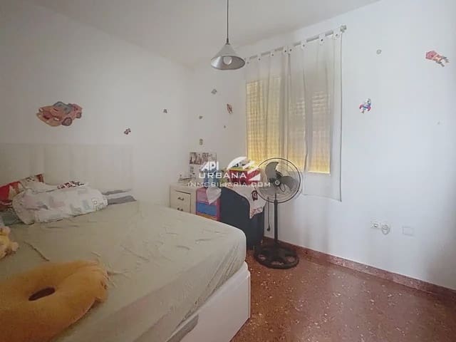 3 soveværelse Lejlighed til salg i Lucena med garage - € 130.000 (Ref: 9963684)