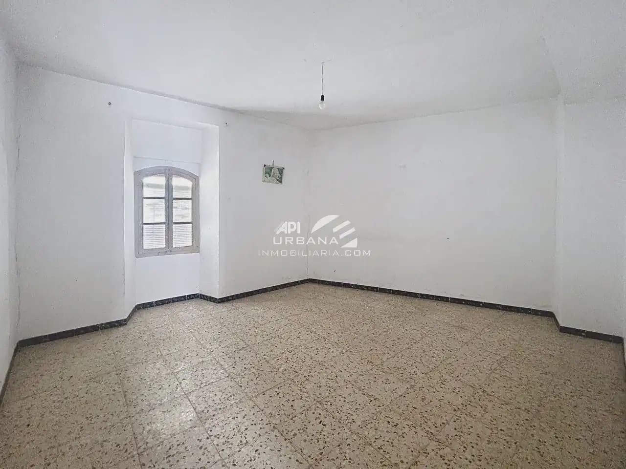 8 bedroom Townhouse for sale in Cabra - € 80,000 (Ref: 9963687)