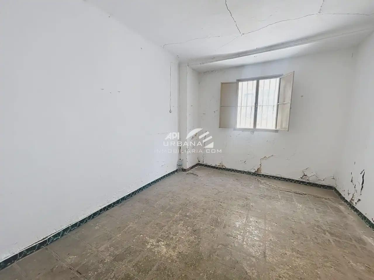8 bedroom Townhouse for sale in Cabra - € 80,000 (Ref: 9963687)