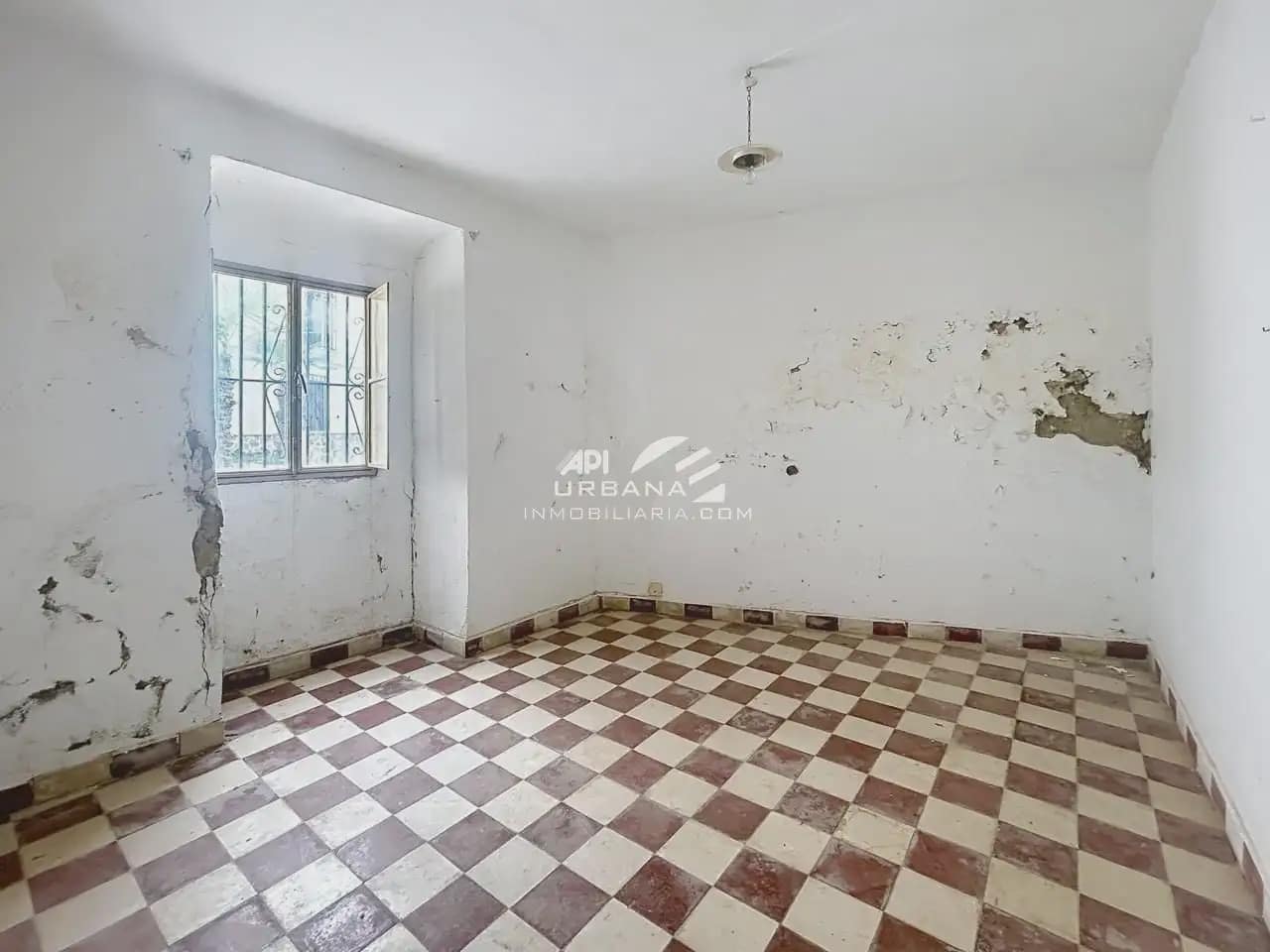 8 bedroom Townhouse for sale in Cabra - € 80,000 (Ref: 9963687)