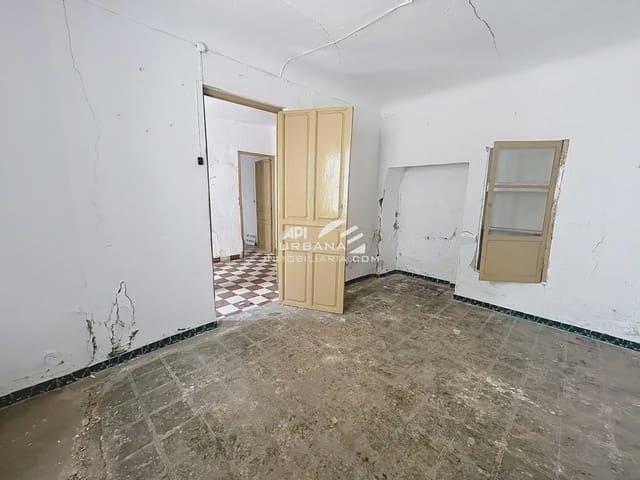 8 soveværelse Byhus til salg i Cabra - € 80.000 (Ref: 9963687)