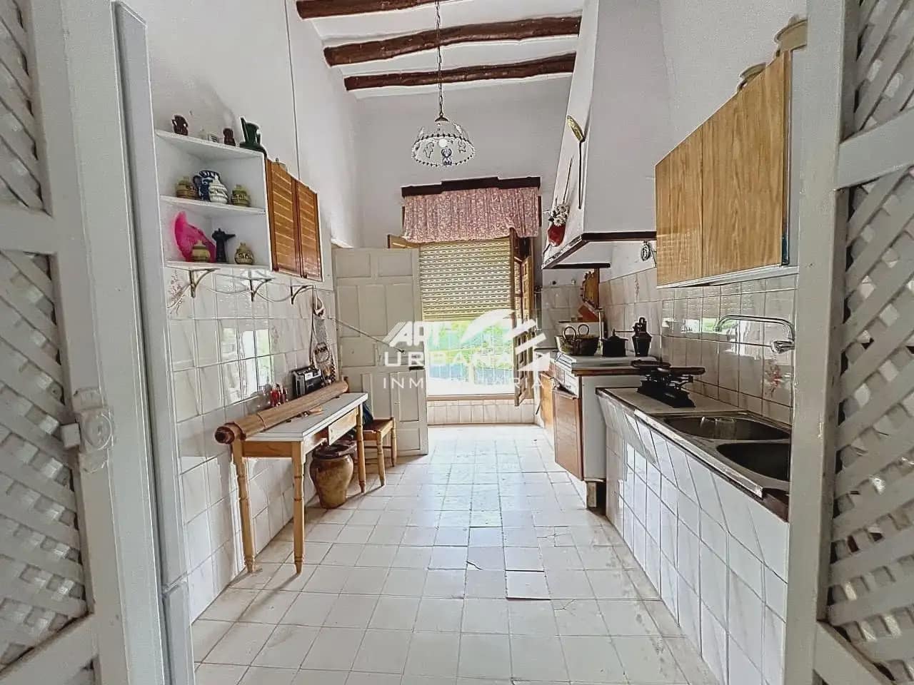 4 soveværelse Finca/Landehus til salg i Lucena med swimmingpool - € 370.000 (Ref: 9963692)
