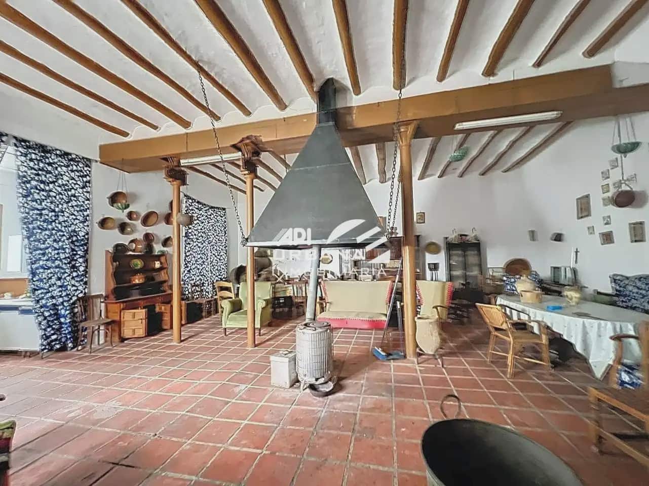 4 soveværelse Finca/Landehus til salg i Lucena med swimmingpool - € 370.000 (Ref: 9963692)